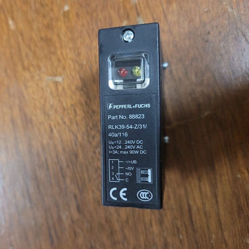 倍加福 (PEPPERL+FUCHS) 镜反射式光电传感器；RLK39-54-Z/31/40a/116
