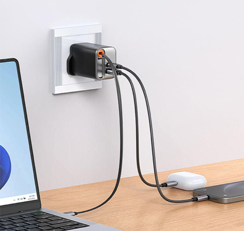 WiWU 充电侠67W PD+OC GaN伸缩线快充旅行适配器Wi-G020